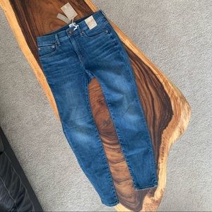 NWT!! J. Crew Eco Jean. 9” high rise toothpick